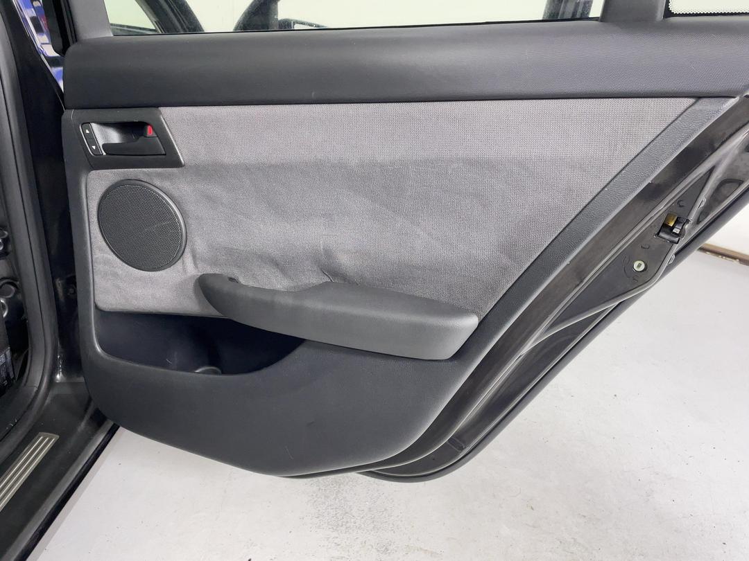 Photo '19' of Holden Commodore