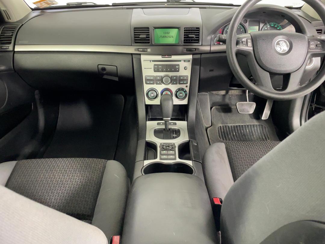 Photo '17' of Holden Commodore