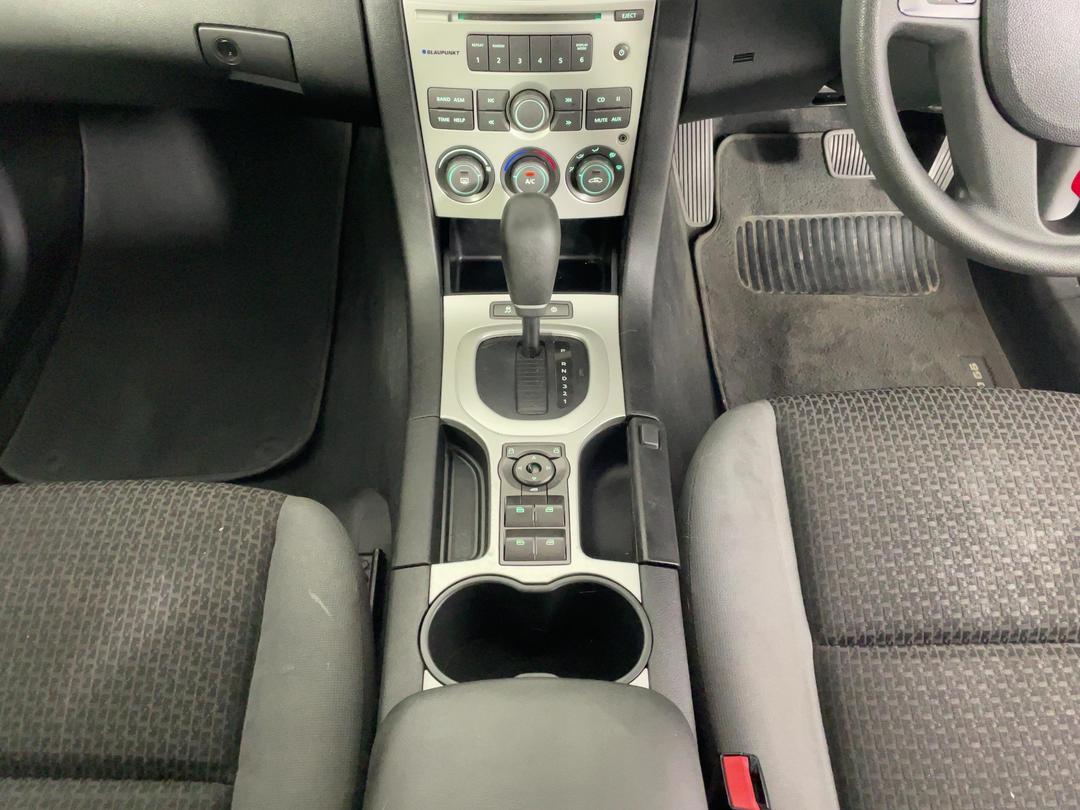 Photo '18' of Holden Commodore