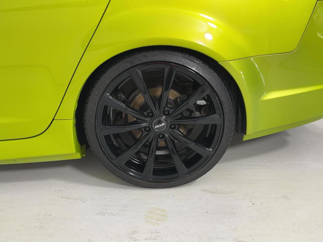 Photo '11' of Holden Commodore