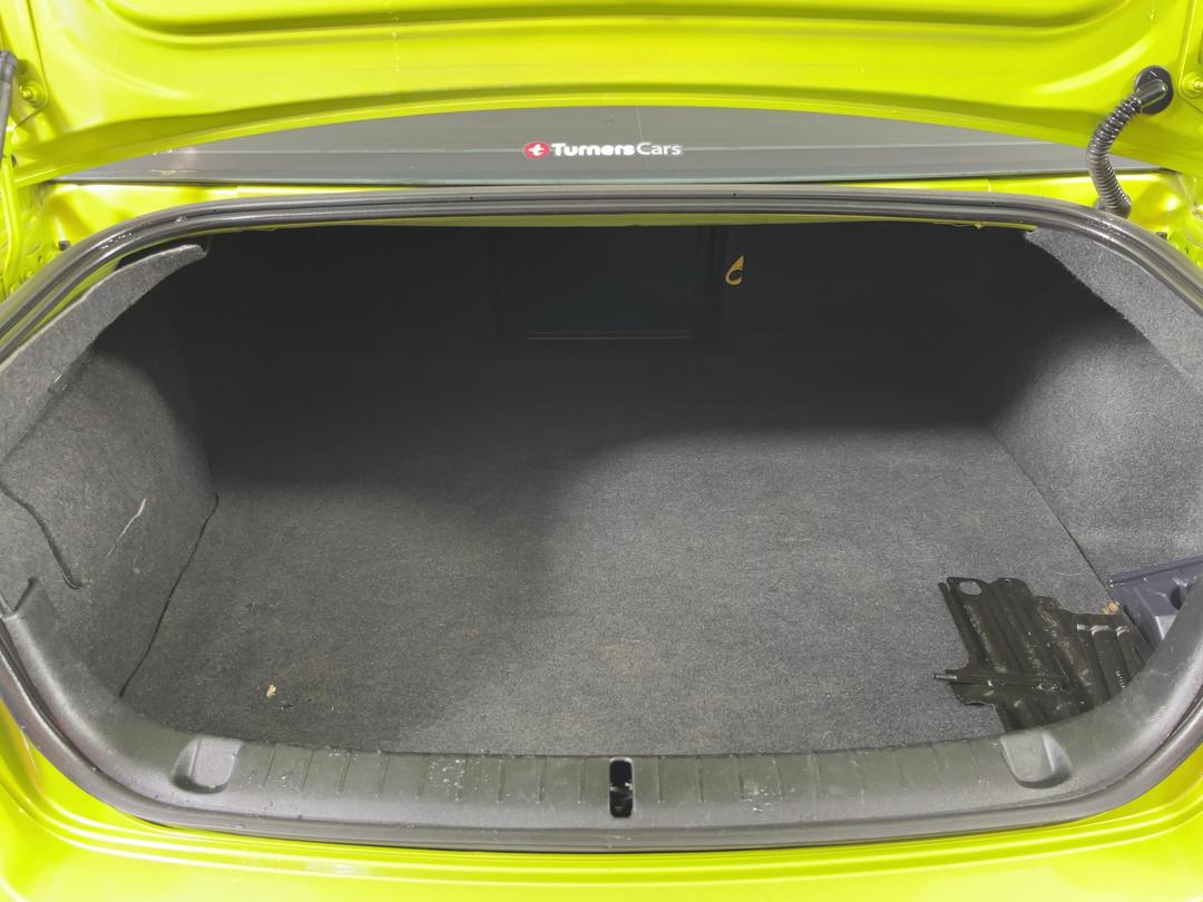 Photo '14' of Holden Commodore