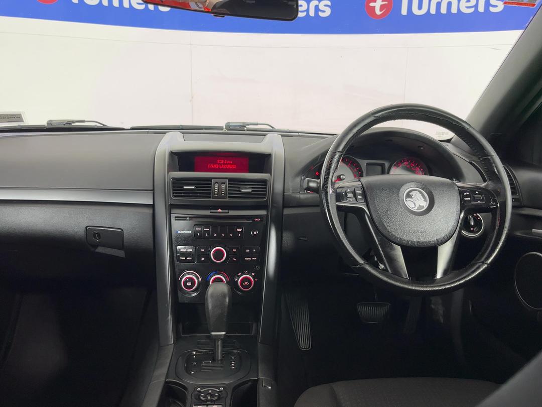 Photo '17' of Holden Commodore
