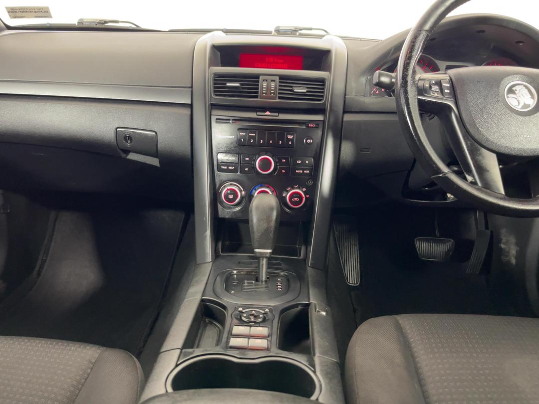 Photo '18' of Holden Commodore