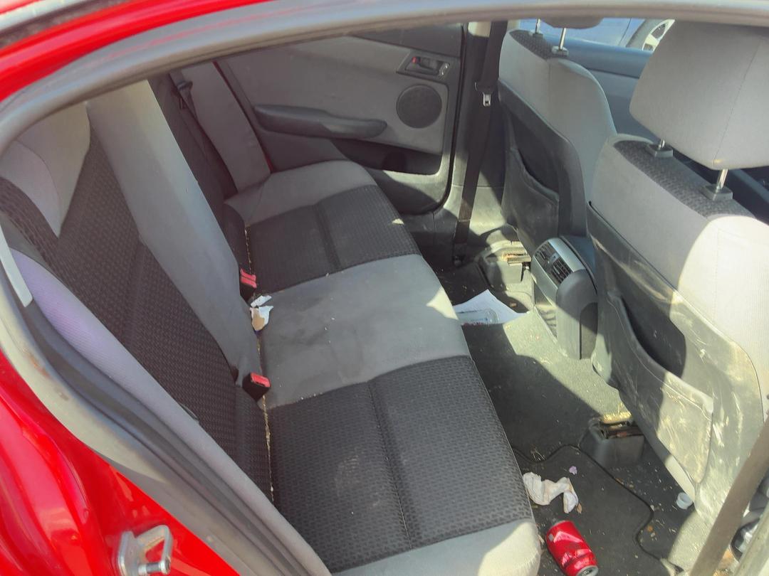 Photo '17' of Holden Commodore Omega Photo '17' of Holden Commodore Omega