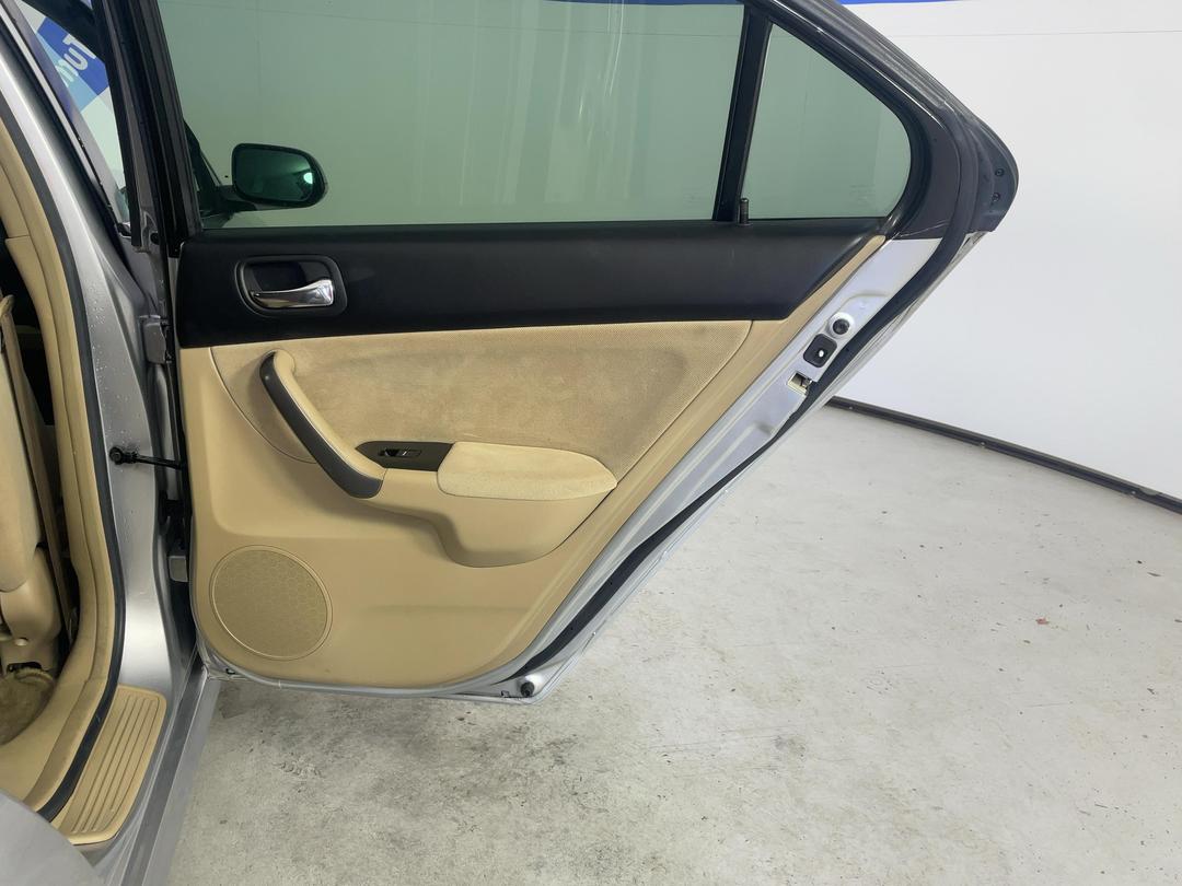 Photo '19' of Honda Accord