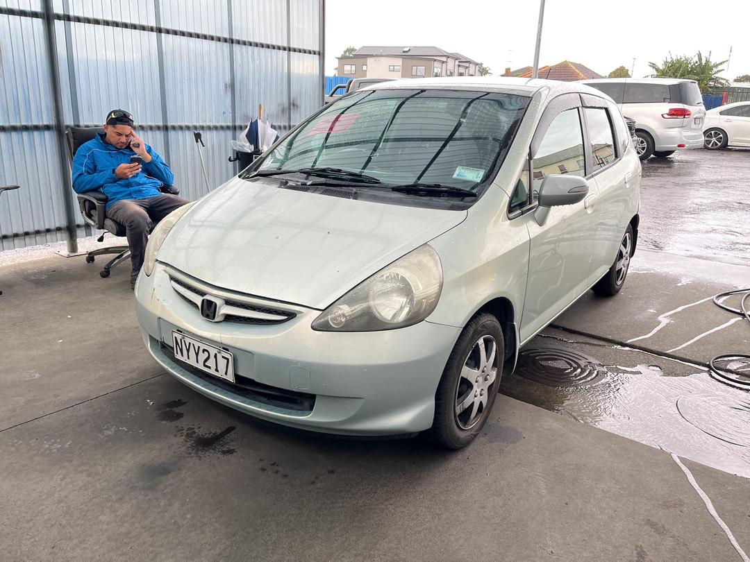 Photo '3' of Honda FIT