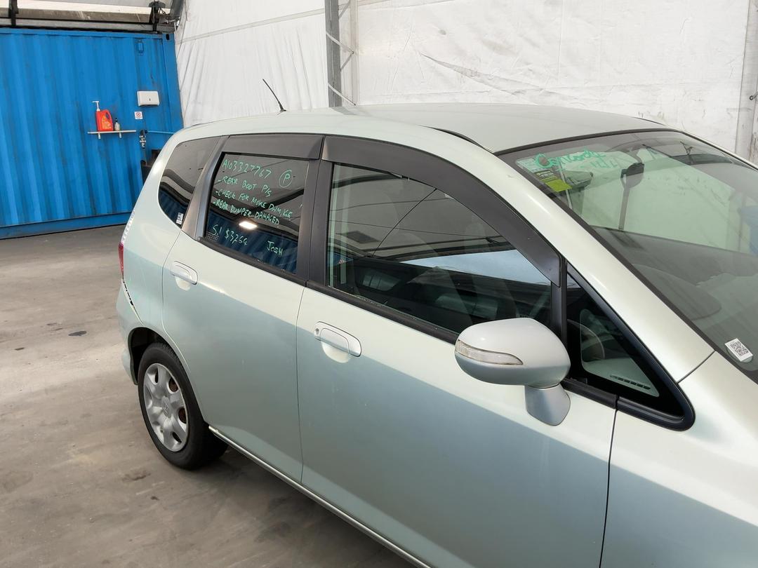 Photo '2' of Honda FIT Photo '2' of Honda FIT