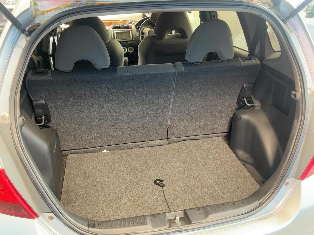 Photo '6' of Honda FIT Photo '6' of Honda FIT