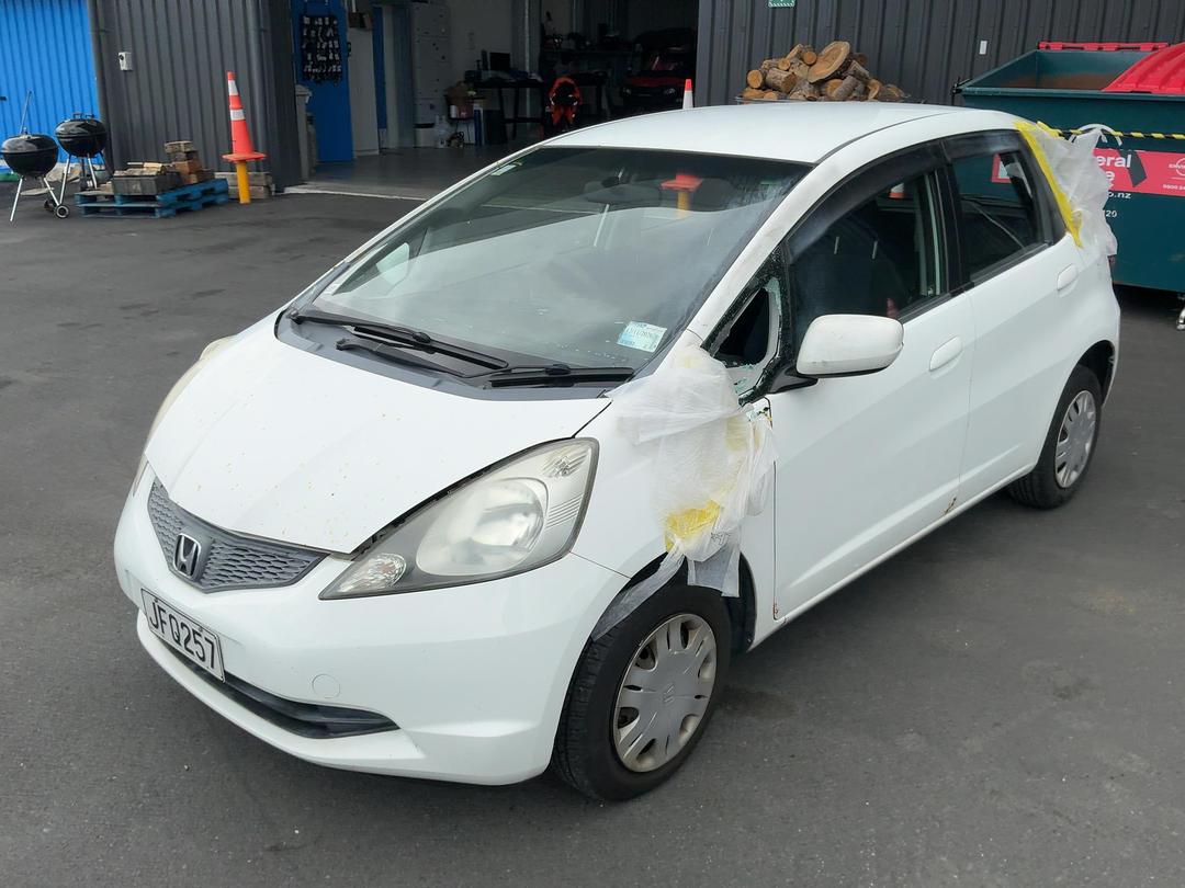 Photo '3' of Honda FIT Photo '3' of Honda FIT