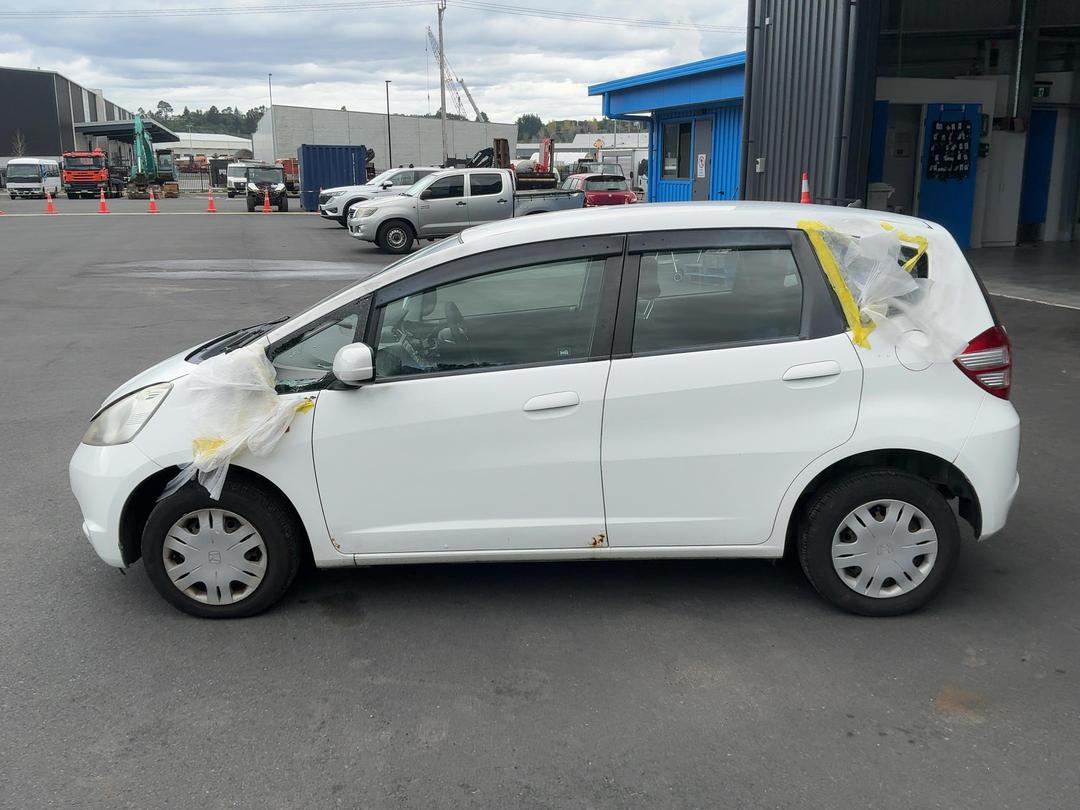 Photo '4' of Honda FIT Photo '4' of Honda FIT