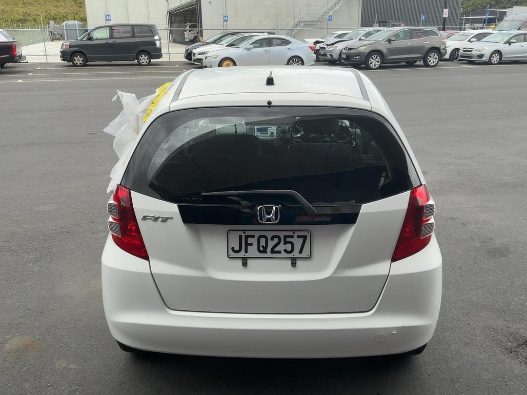 Photo '6' of Honda FIT Photo '6' of Honda FIT