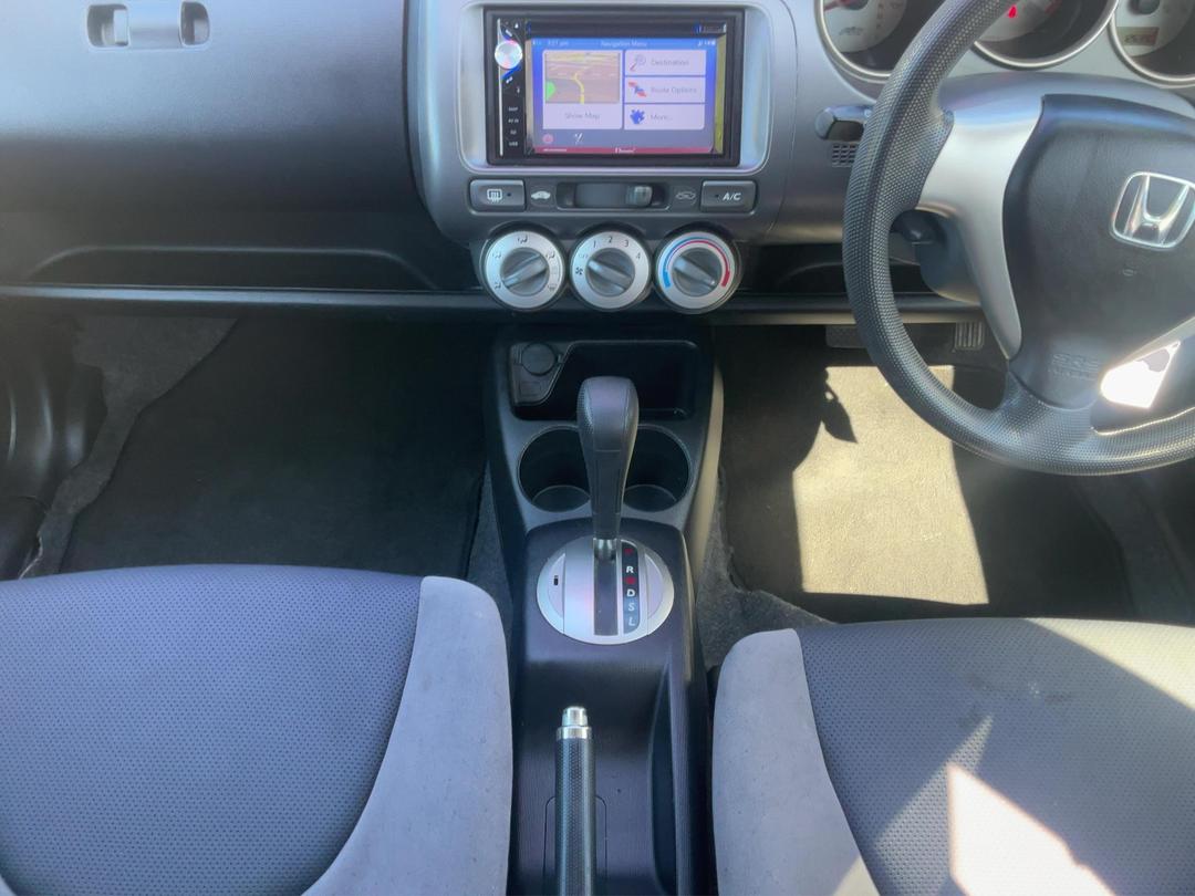 Photo '10' of Honda FIT Photo '10' of Honda FIT