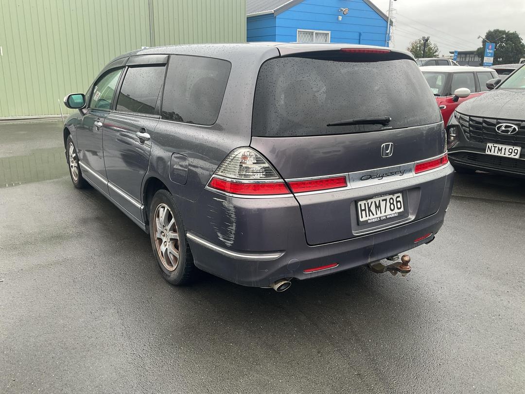 Photo '3' of Honda Odyssey