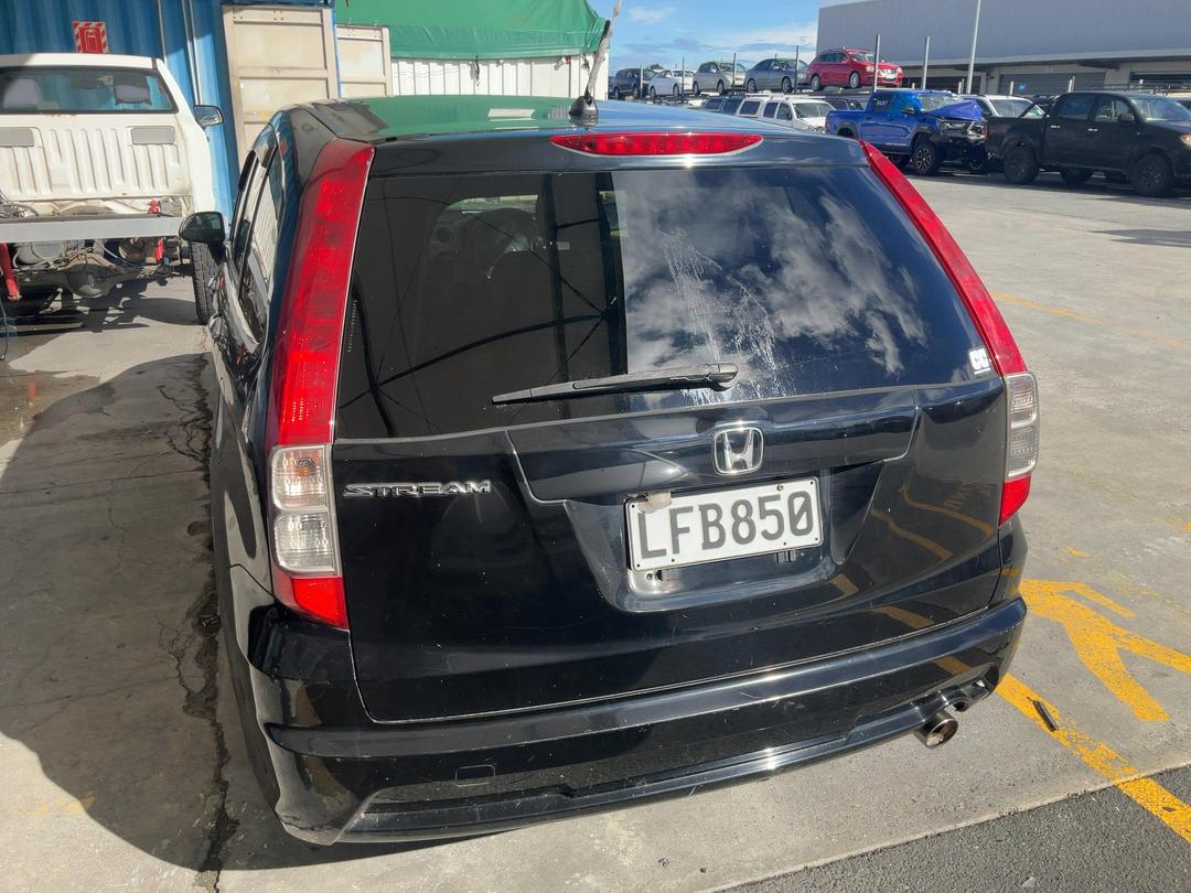 Photo '16' of Honda Stream