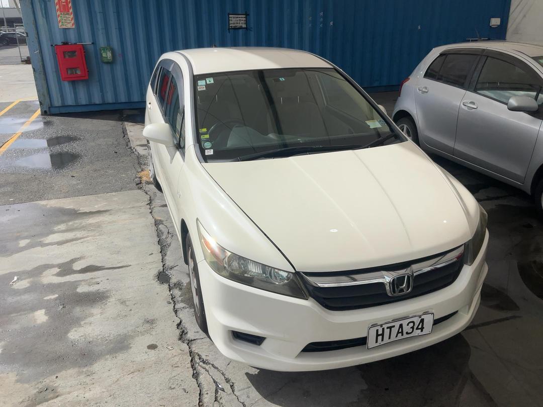 Photo '4' of Honda Stream