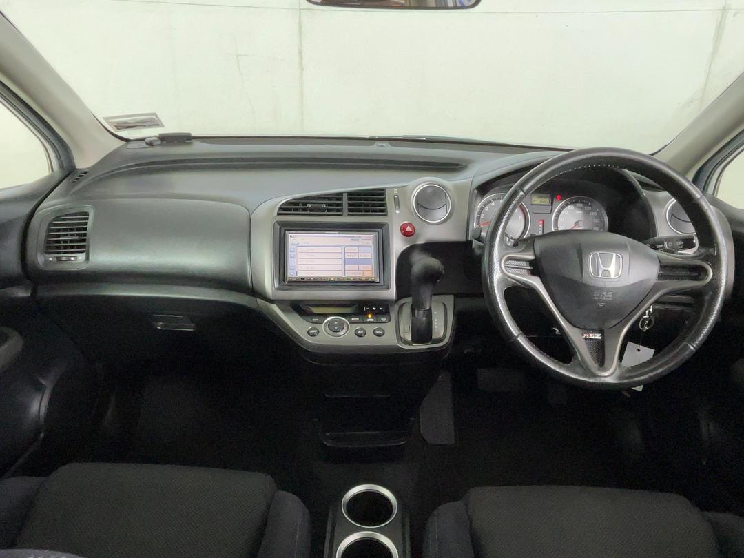 Photo '17' of Honda Stream