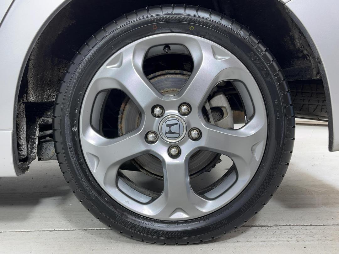 Photo '11' of Honda Stream