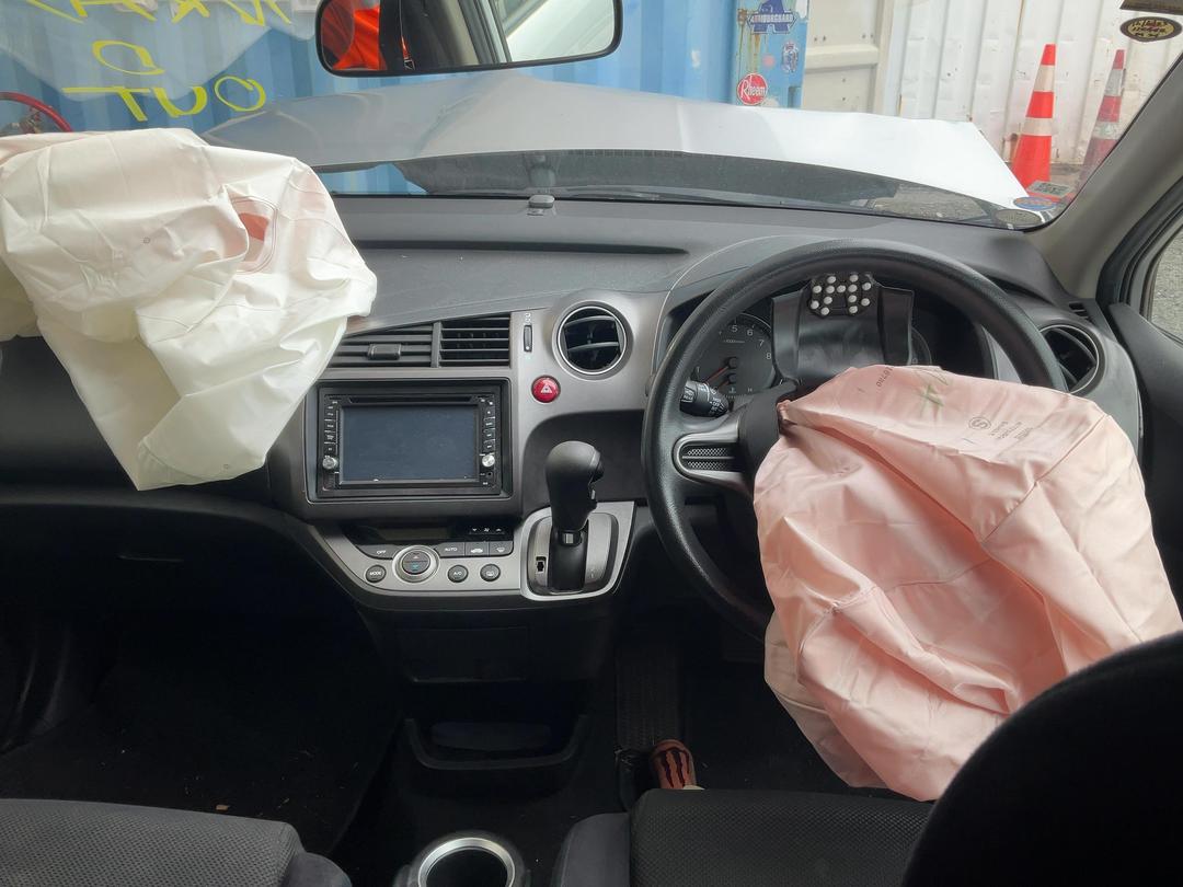 Photo '22' of Honda Stream Photo '22' of Honda Stream