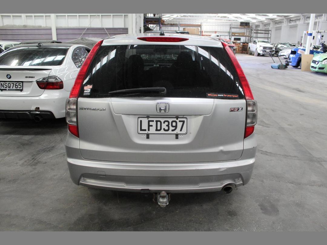 Photo '7' of Honda Stream Photo '7' of Honda Stream