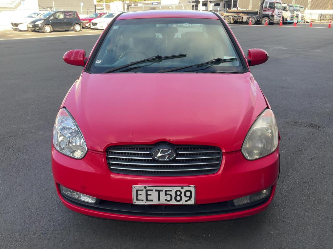 Photo '3' of Hyundai Accent GLS Photo '3' of Hyundai Accent GLS