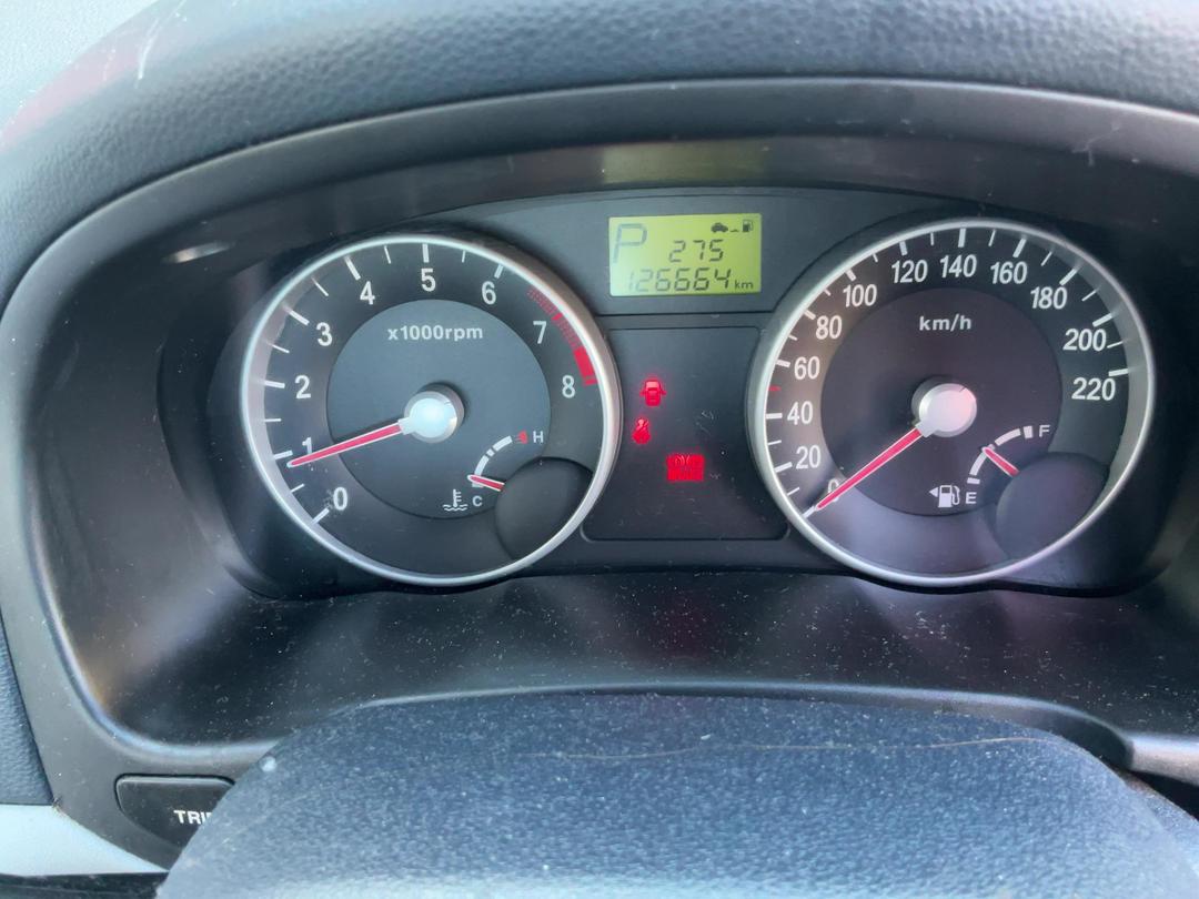 Photo '16' of Hyundai Accent GLS Photo '16' of Hyundai Accent GLS