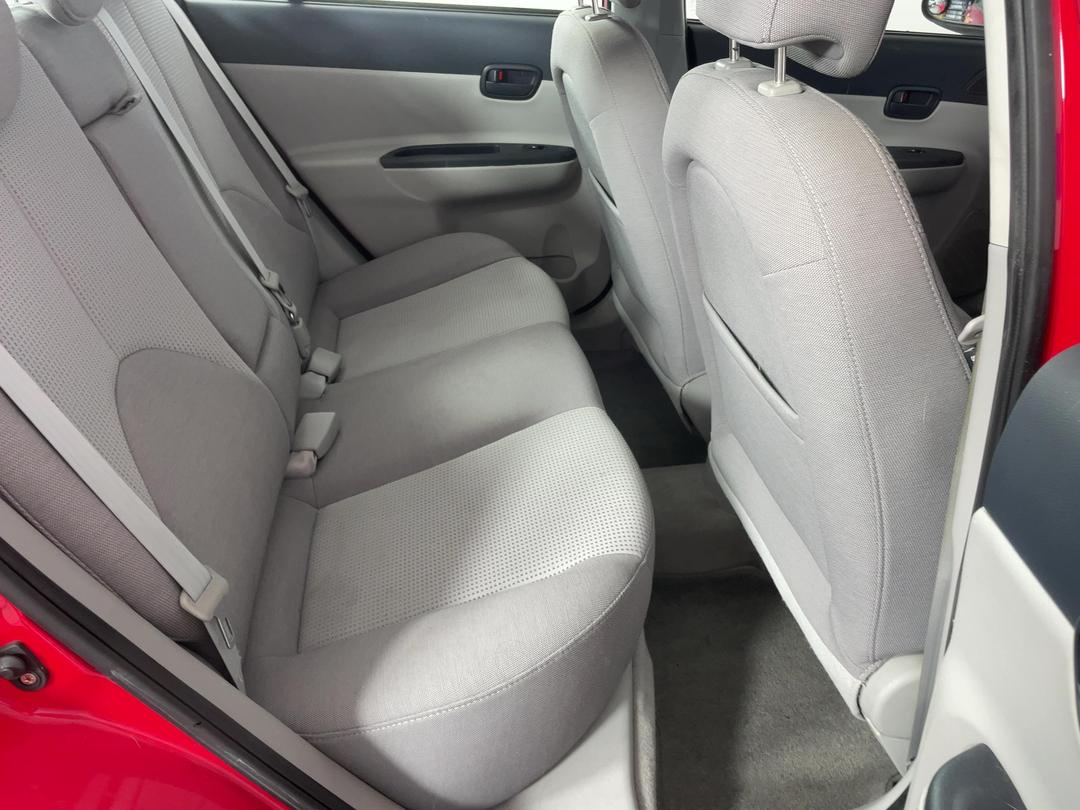 Photo '20' of Hyundai Accent