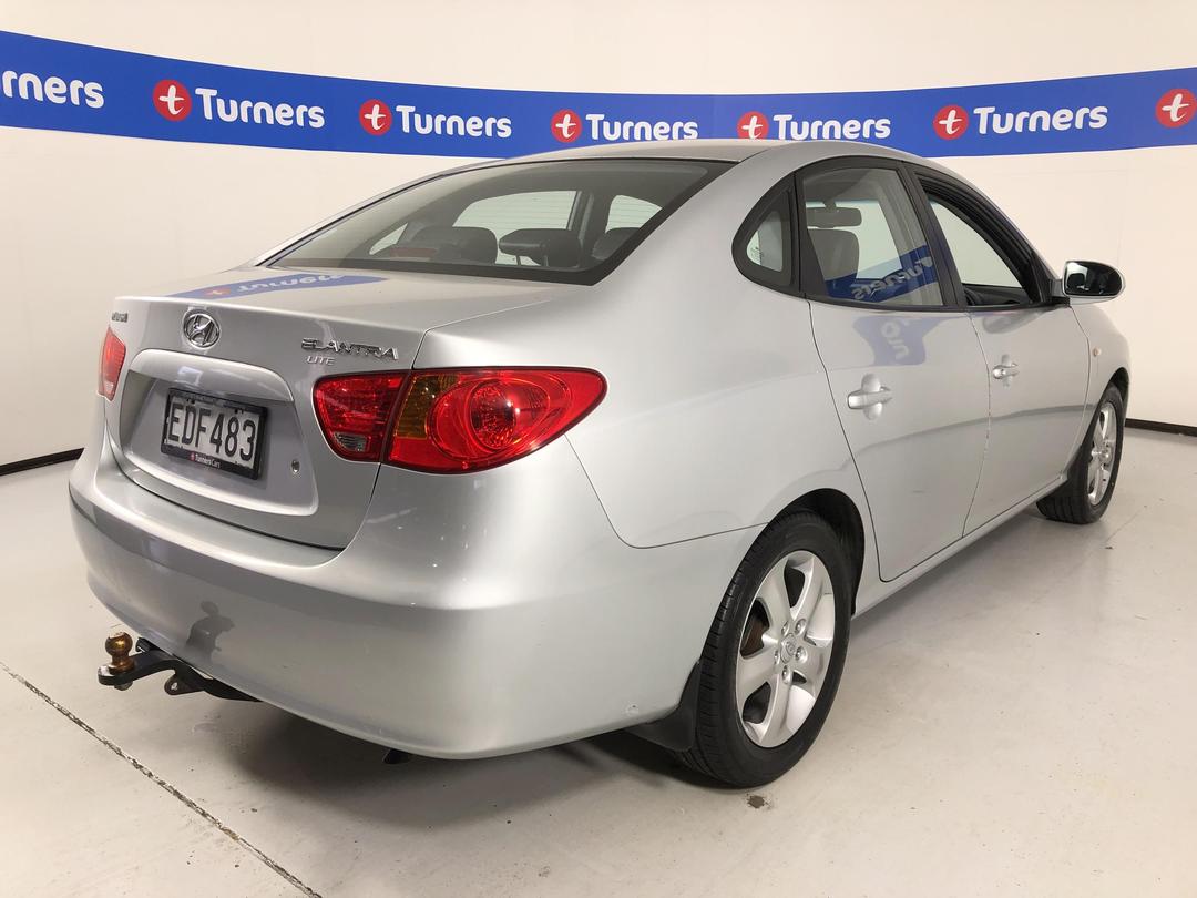 Photo '7' of Hyundai Elantra