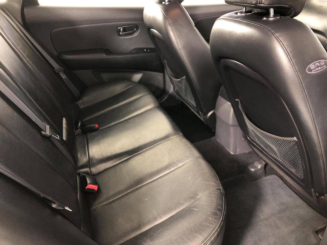 Photo '20' of Hyundai Elantra