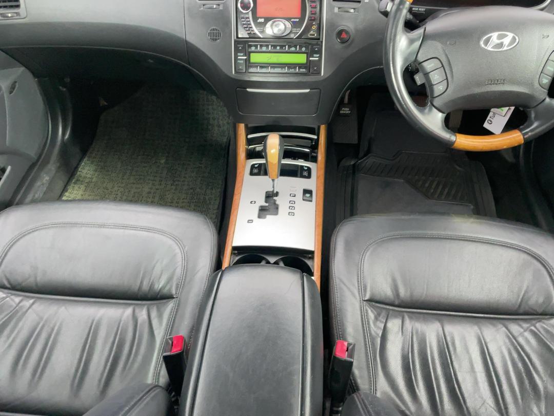 Photo '18' of Hyundai Grandeur