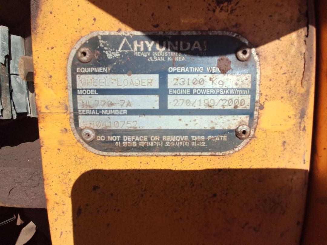 Photo '8' of Hyundai HL770 Wheel Loader