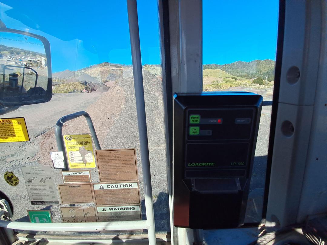 Photo '11' of Hyundai HL770 Wheel Loader