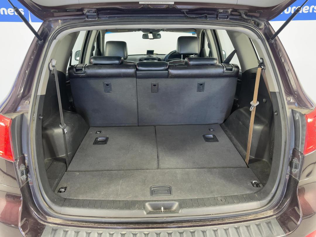 Photo '12' of Hyundai Santa FE Crdi SUV Photo '12' of Hyundai Santa FE Crdi SUV
