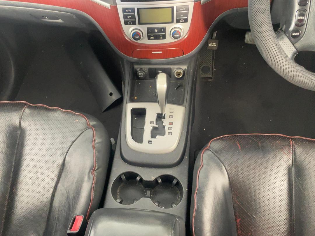 Photo '16' of Hyundai Santa FE Crdi SUV Photo '16' of Hyundai Santa FE Crdi SUV