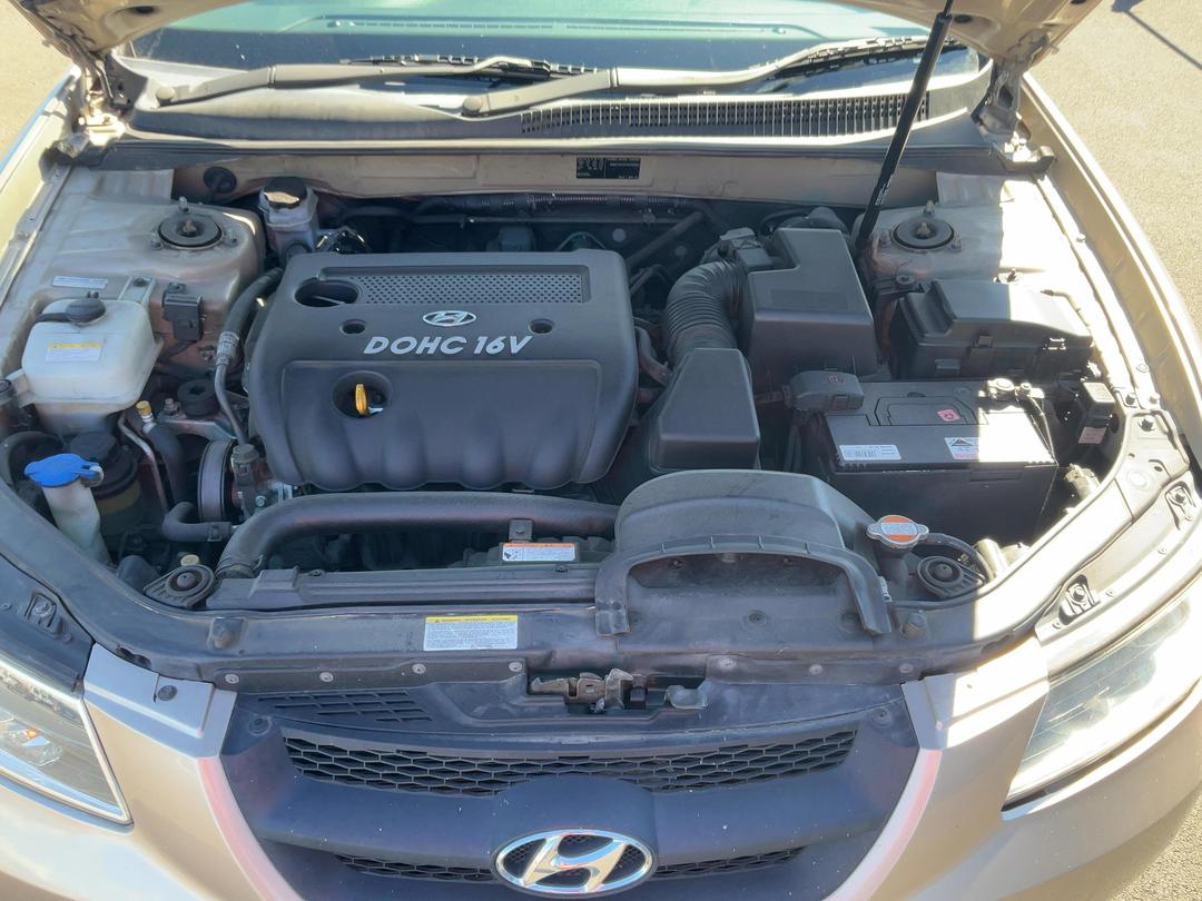 Photo '2' of Hyundai Sonata Photo '2' of Hyundai Sonata