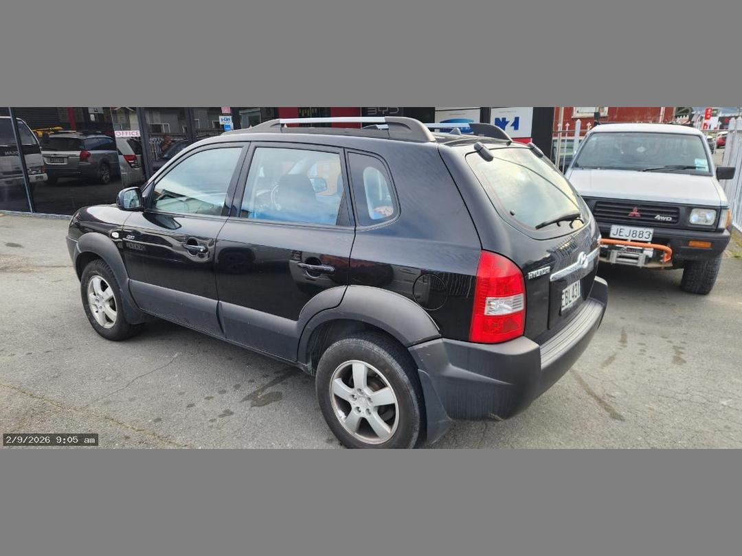 Photo '7' of Hyundai Tucson GLS Photo '7' of Hyundai Tucson GLS
