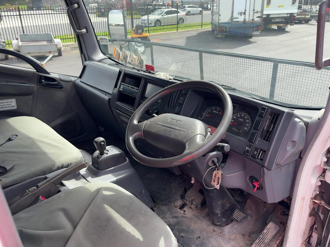 Photo '12' of Isuzu Elf 4x4 NPS Cab Chassis