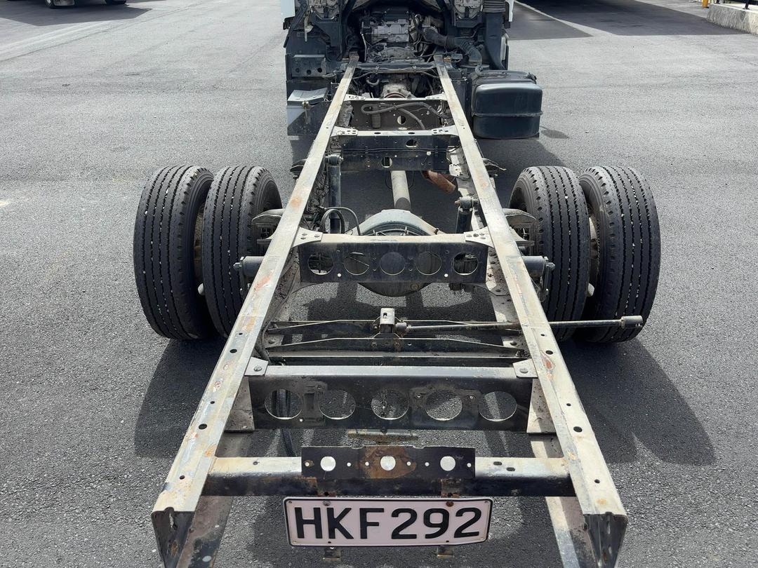 Photo '16' of Isuzu Elf 4x4 NPS Cab Chassis