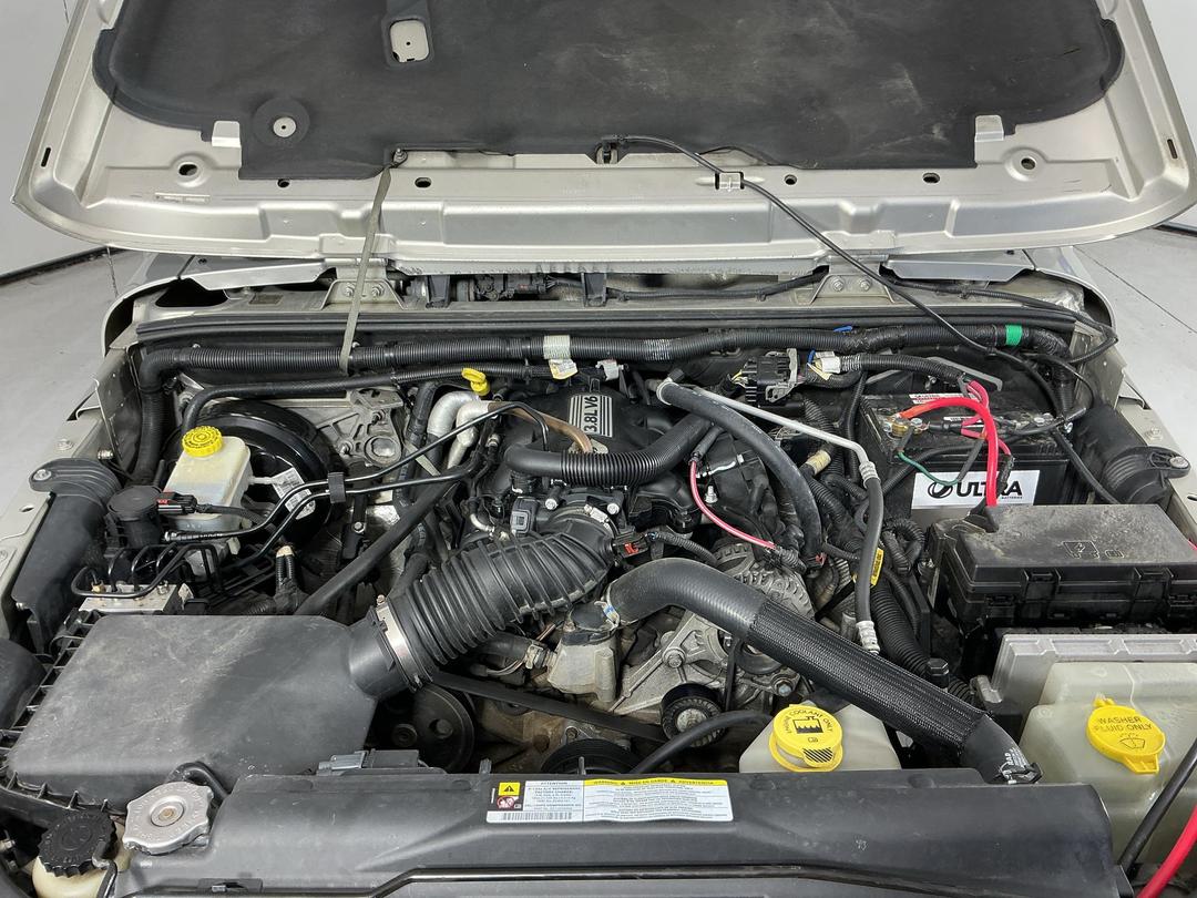 Photo '13' of Jeep Wrangler