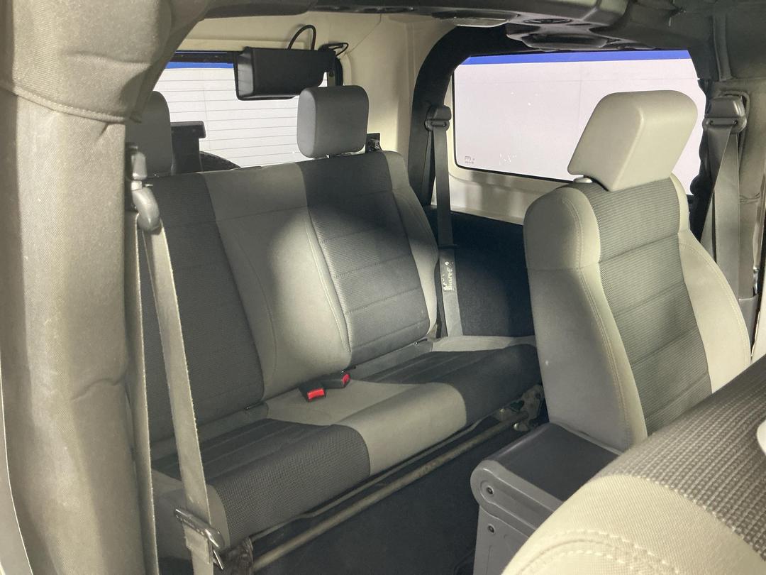 Photo '19' of Jeep Wrangler