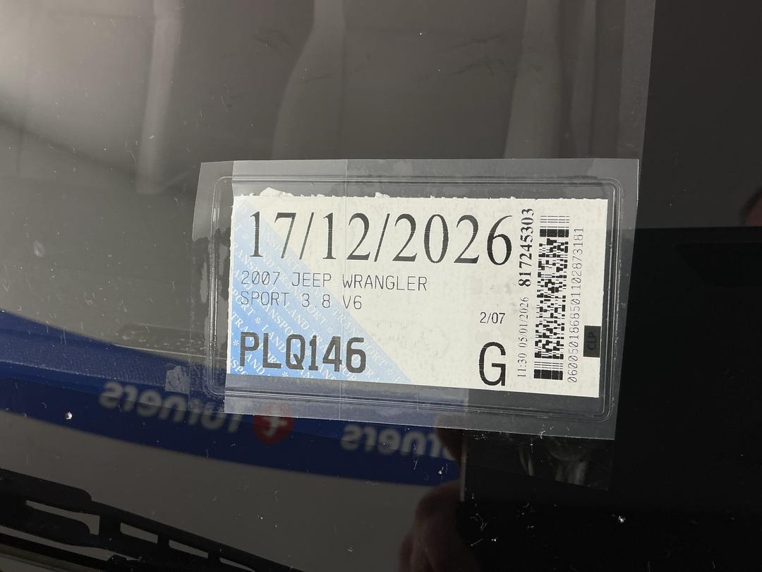 Photo '23' of Jeep Wrangler