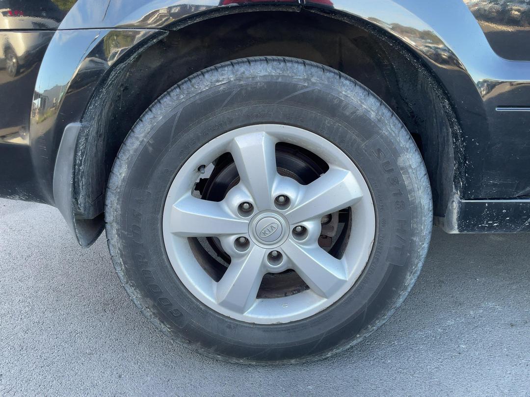 Photo '10' of KIA Sorento Photo '10' of KIA Sorento