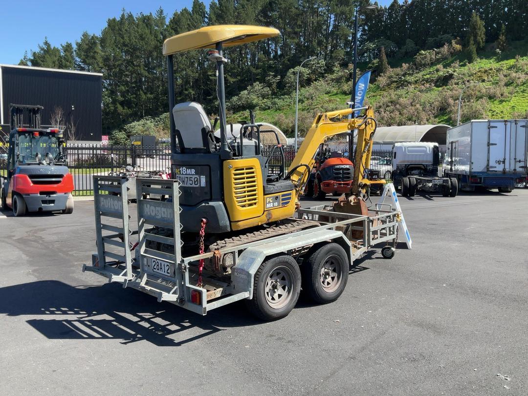 Photo '4' of Komatsu PC18MR2 with Trailer Excavator