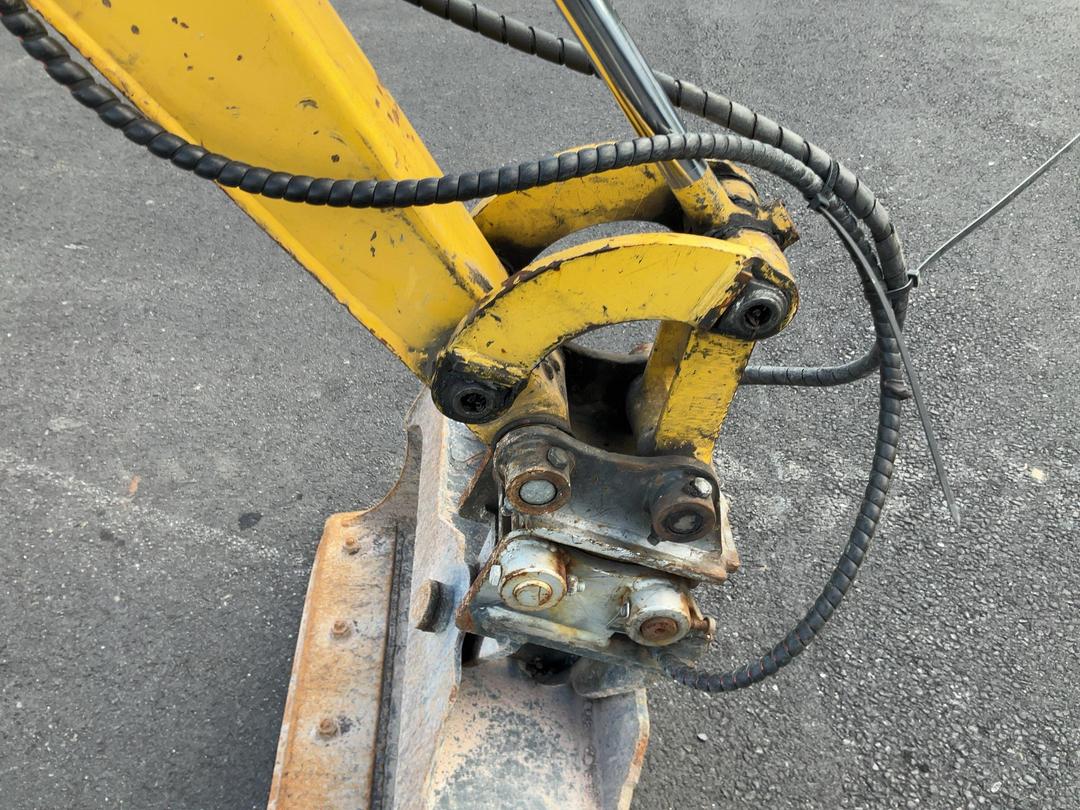 Photo '29' of Komatsu PC18MR2 with Trailer Excavator