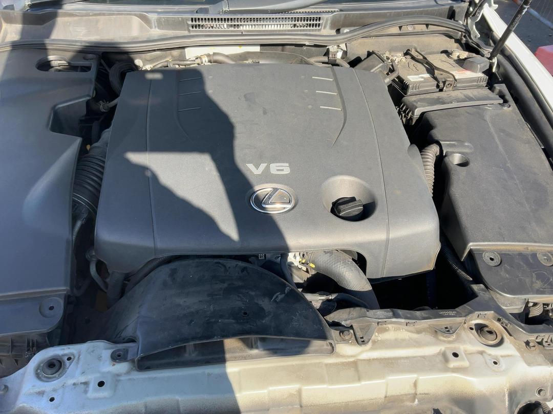 Photo '8' of Lexus IS250