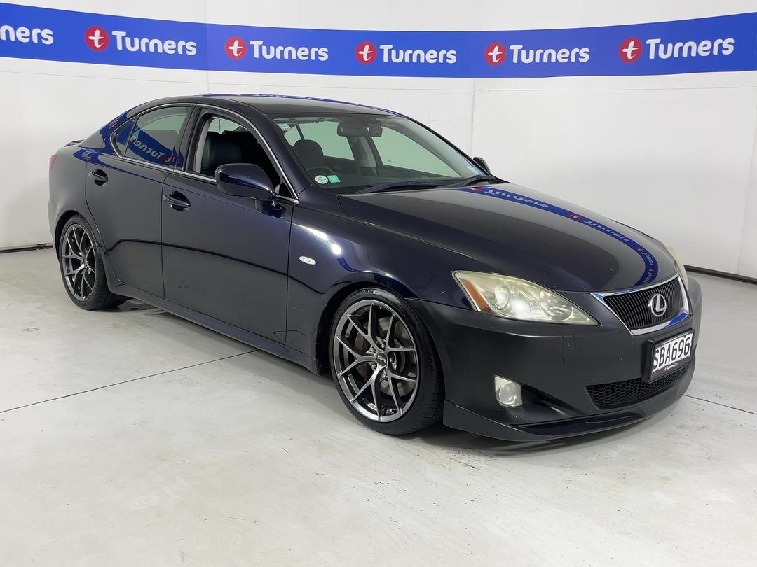 Photo '1' of Lexus IS350