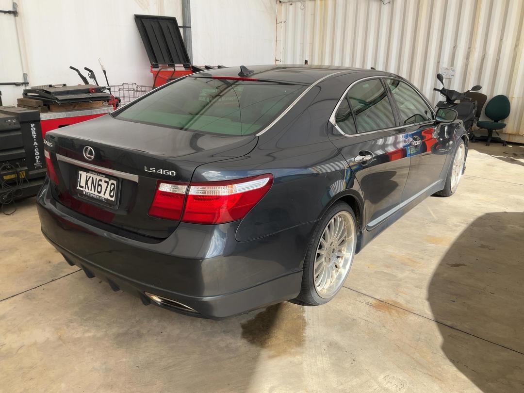 Photo '6' of Lexus LS460