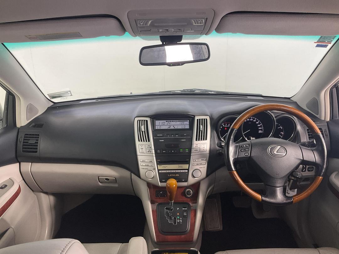 Photo '17' of Lexus RX350