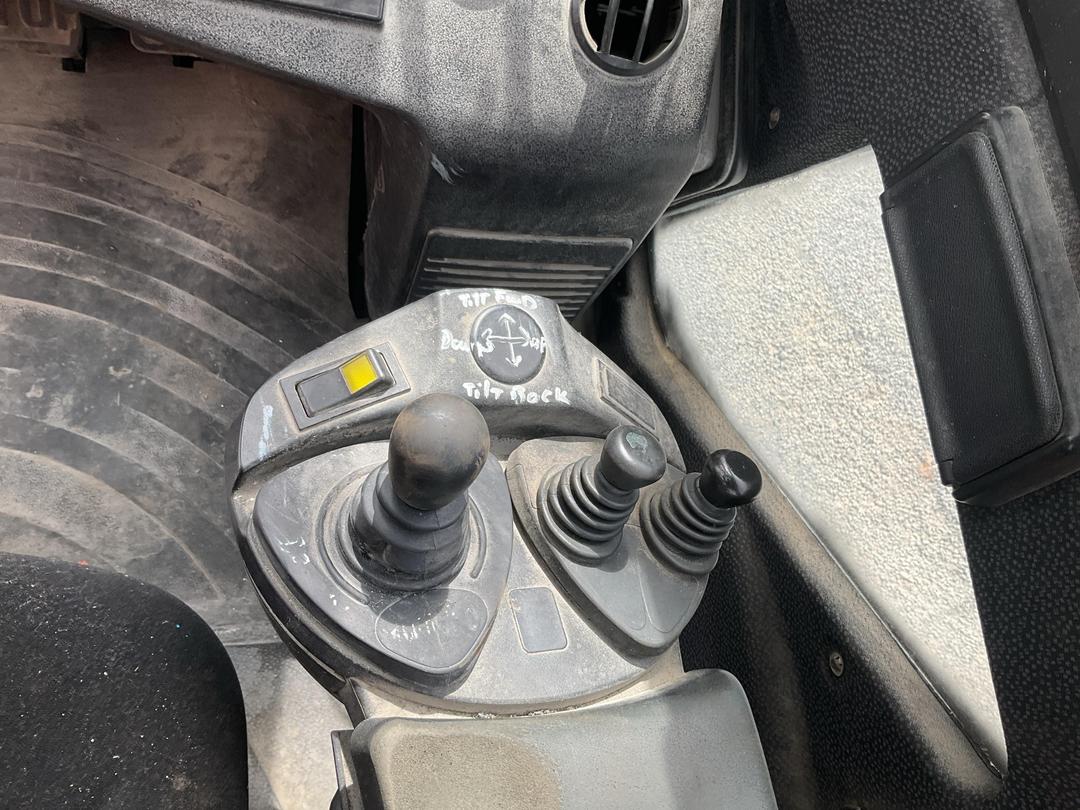 Photo '13' of Linde H30D LN-H30D Forklift