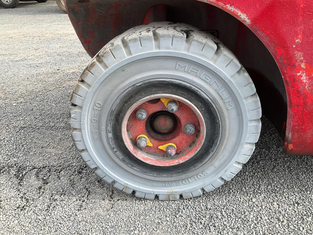 Photo '28' of Linde H30D LN-H30D Forklift