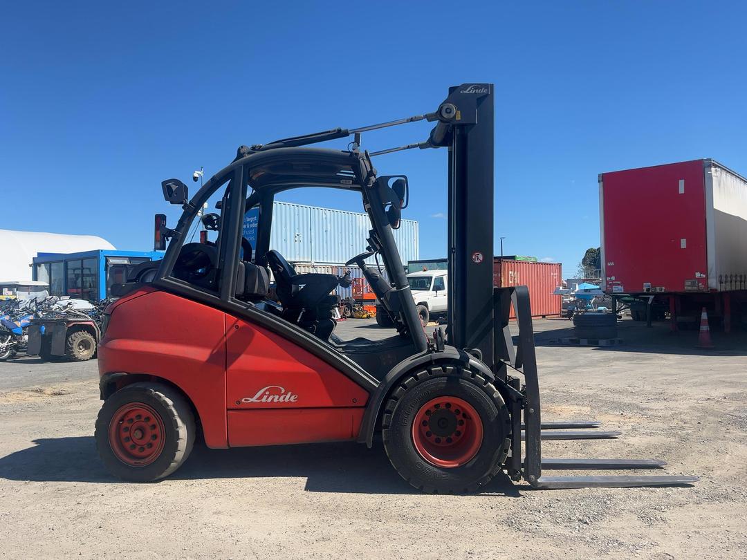 Photo '3' of Linde H50DT Forklift